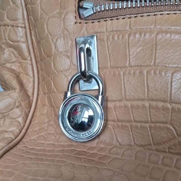 Michael Kors Tan Crocodile-Embossed Women's Handbag - Picture 5 of 15